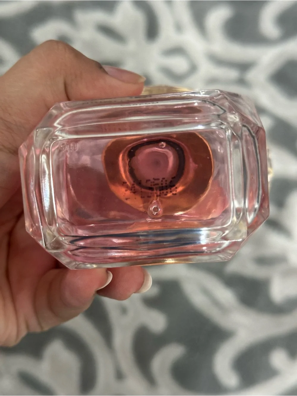 Mini bag coach, cosmic Kylie Jenner, Versace and NARS